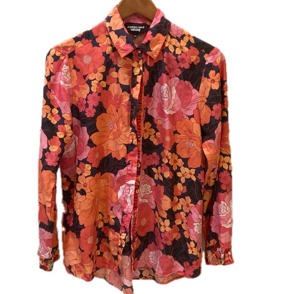 Johnny Was “Becca” button down blouse. 100% silk. Colorful floral print. Size XS - Picture 4 of 9
